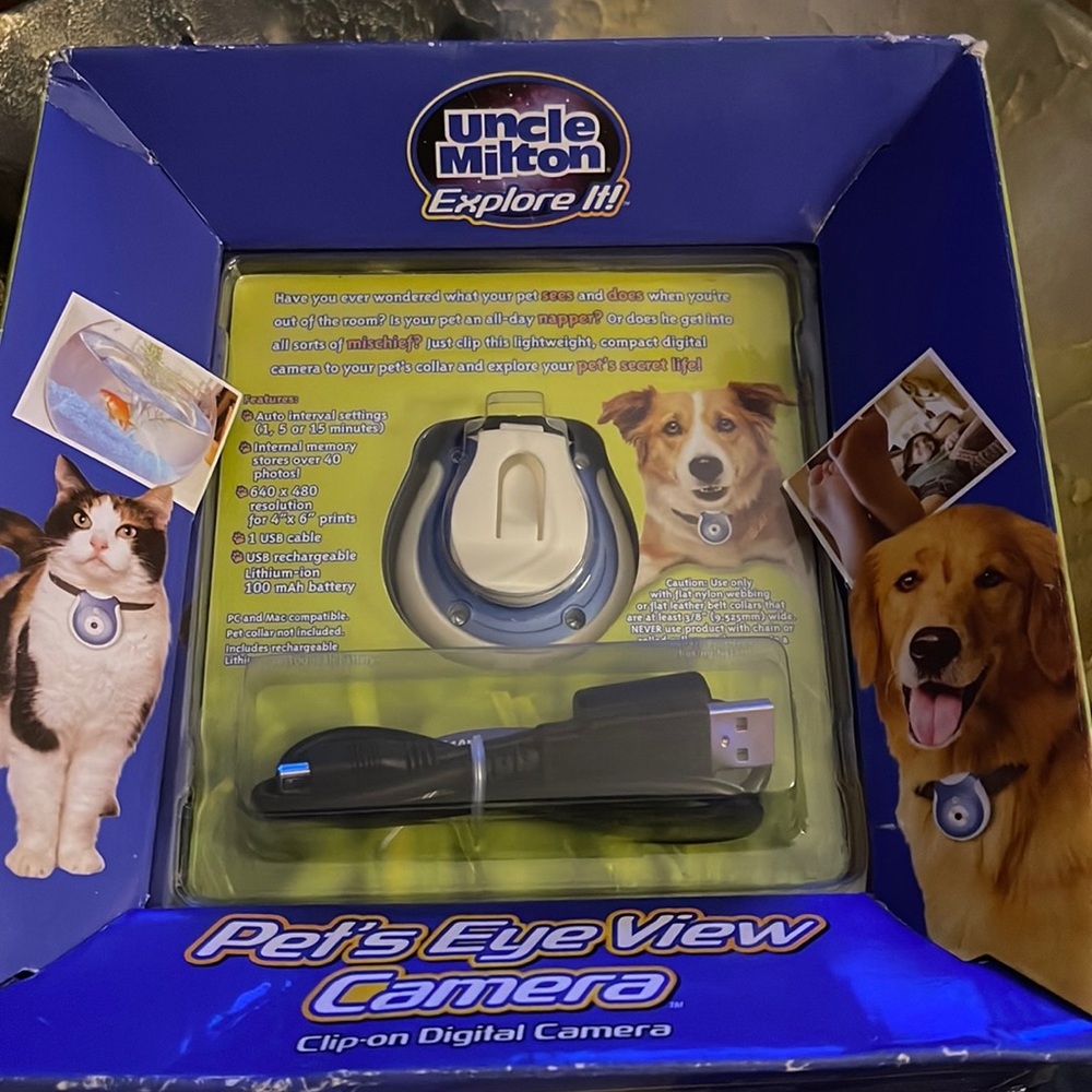 Uncle Milton explore it! Pets Eyeview camera. Clip on digital camera 4 your pet!